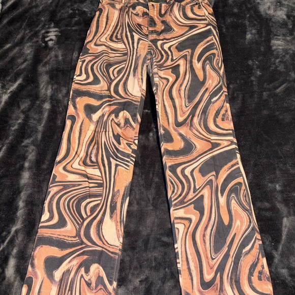 Swirl Patterned Jeans - Picture 3 of 6